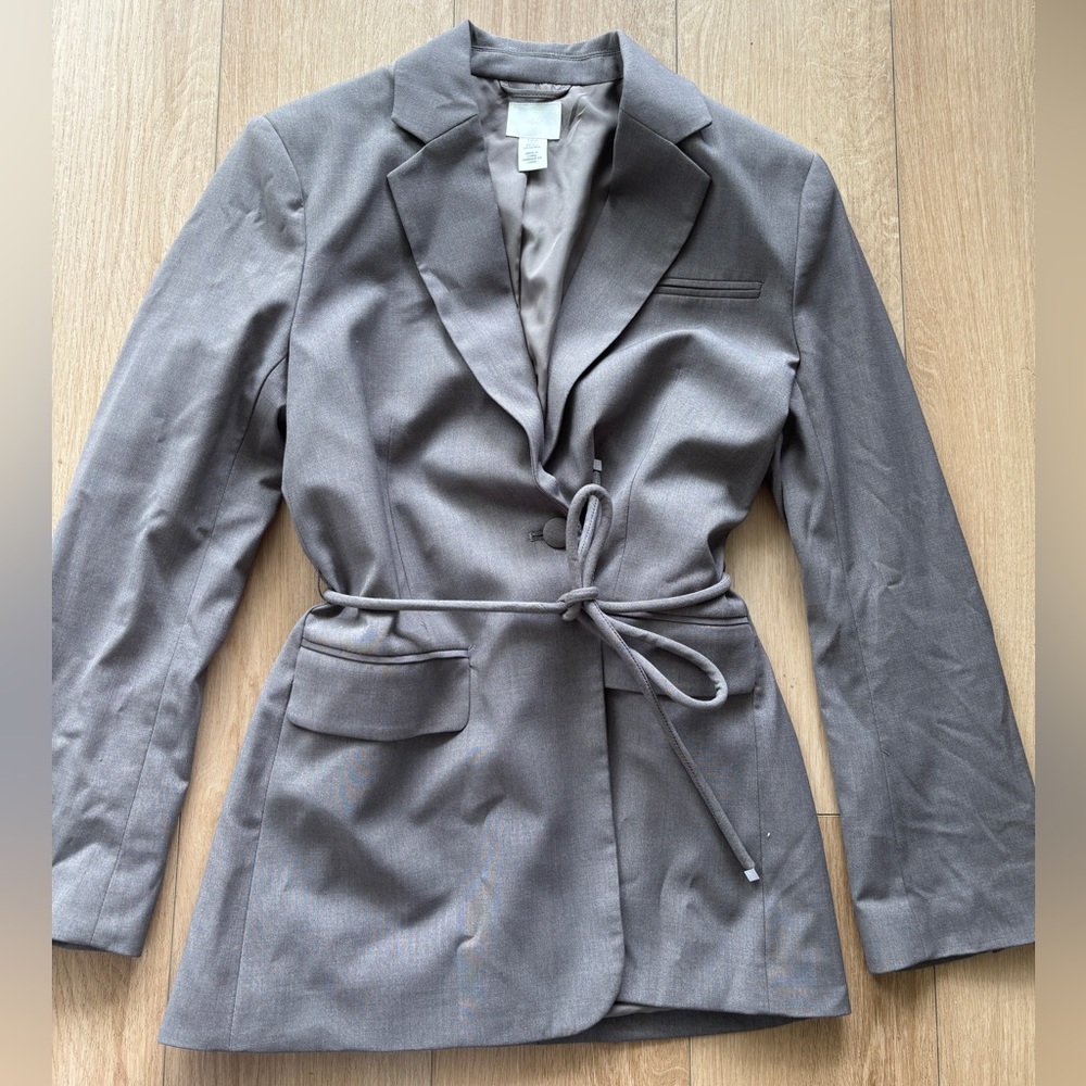 H&M Grey belted blazer - XS